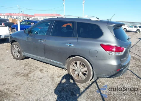 2015 Nissan Pathfinder Platinum из США, поврежденный, VIN 5N1AR2MMXFC722808
